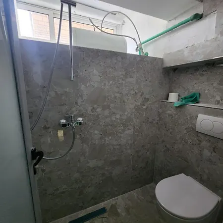 The Hangout Hostel Sarandë